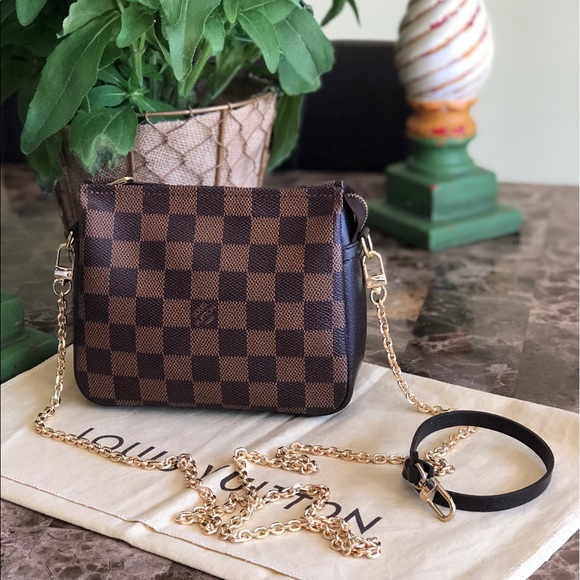 Louis Vuitton Handbags - AUTH Louis Vuitton Truth & DUSTBAG EXCELLENT COND